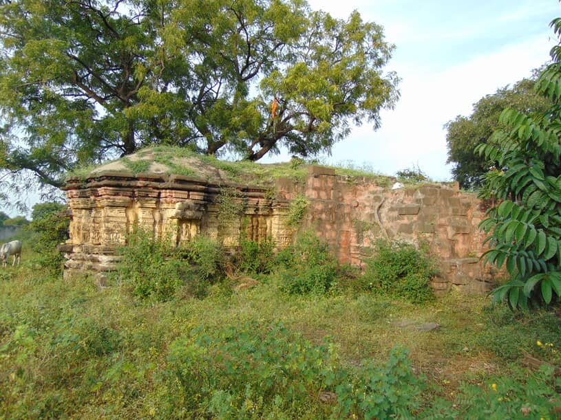 A view of Siddheśvar temple