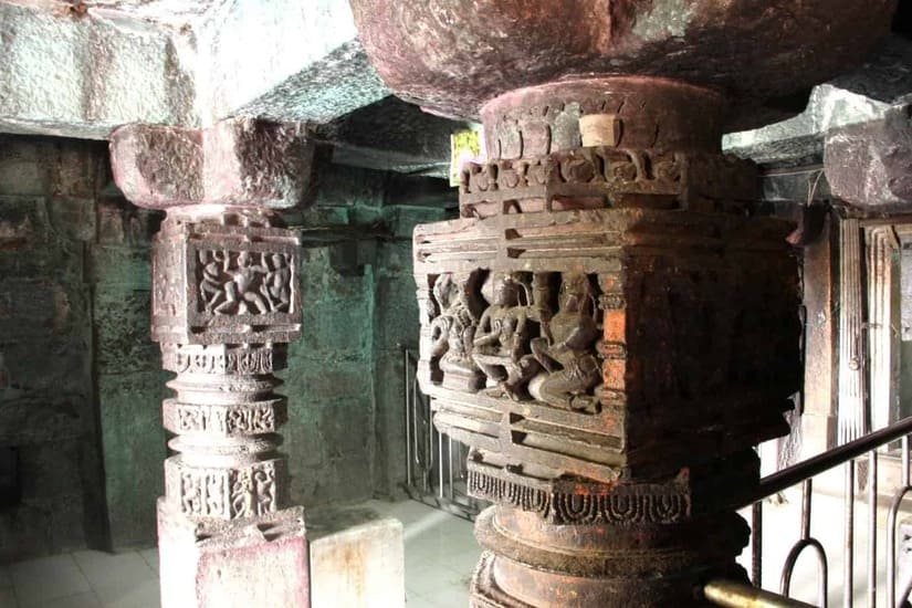 13th-century pillars